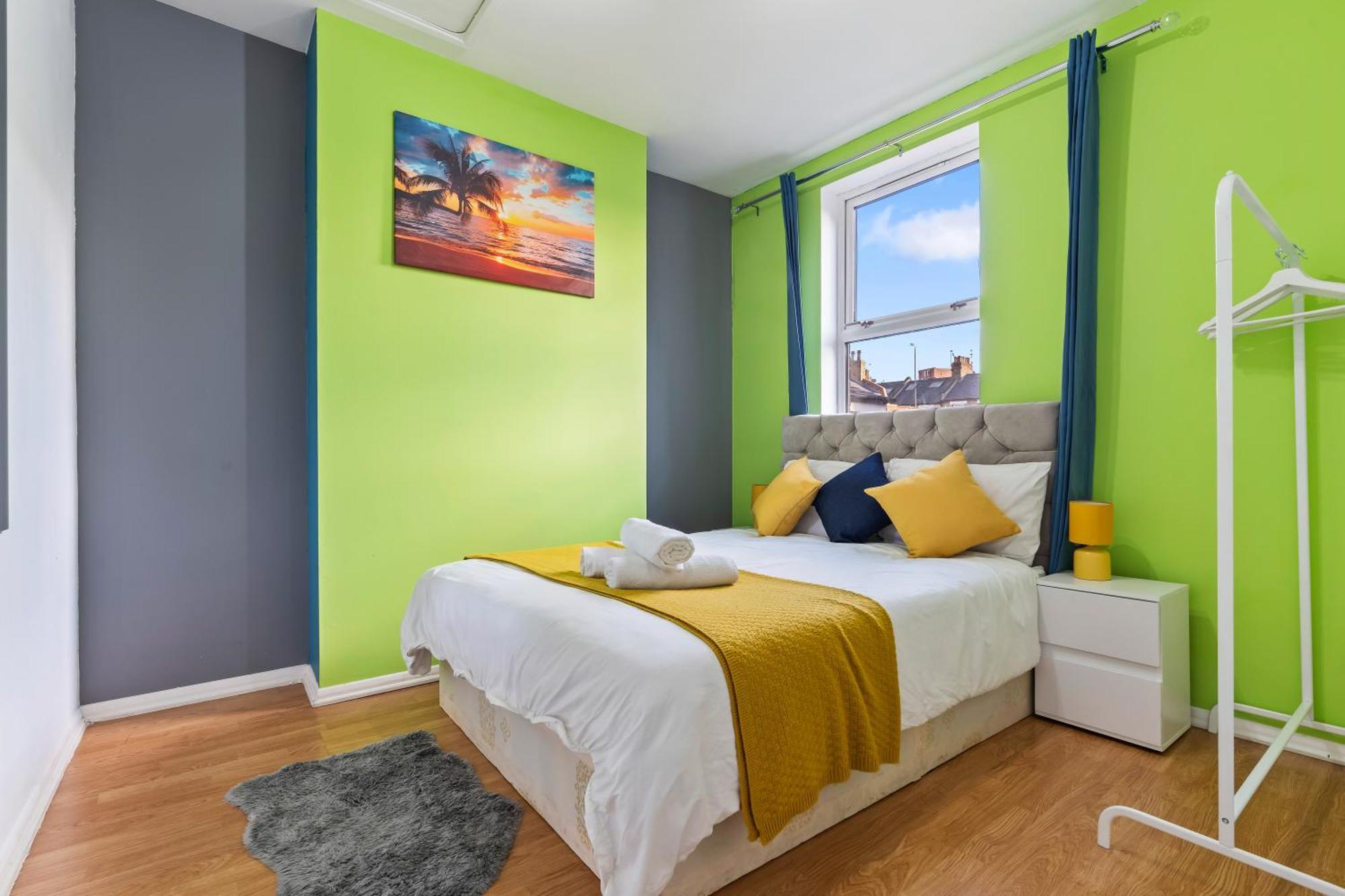 Comfy 4Br House Close To Subway London Exterior foto